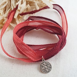 Ruban de soie 25 mm - Tie and dye - Violet - Rouge foncé - Rose x85cm - Perles & Co