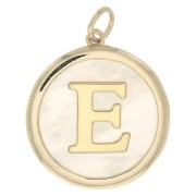 Pendentif rond nacre 19x17 mm - motif lettre alphabet - E - Plaqué Or 3 microns x1