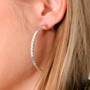 Créoles effet tréssé limée 50 mm - Rhodié x2