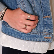 Bague fine avec Oxydes de Zirconium - taille 53 - Doré - Multicolore x1