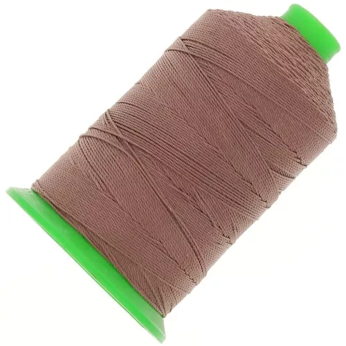 Fil en polyester Vega Super taille 20 - Noisette n°816 x300m