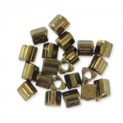 Triangles Toho 11/0 TG223 - Antique Bronze x10g|raw }}