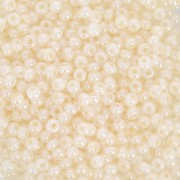 Perles rocailles Preciosa  11/0 2 mm - Crème nacré x20g