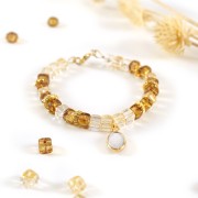 Perles cubes en verre recyclé tchèque 6x5 mm - Crystal AB x20