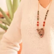 Pendentif tête de loup 35x25 mm en pierre gemme - Lapis lazuli x1