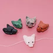 Pendentif tête de loup 35x25 mm en pierre gemme - Jade verte x1