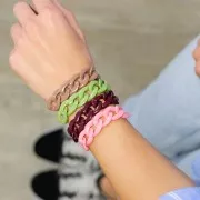 Maillon ovale torsadé en acrylique 22.5x16.5 mm - Olive x1