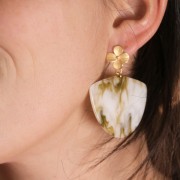 Clous d'oreilles fleur 14x13 mm - avec anneau ouvert - Doré mat x2