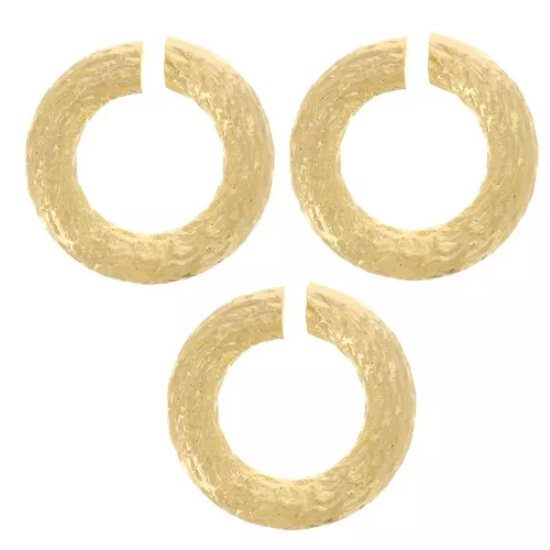 Anneaux ouverts ronds striés 7x1.5 mm - Doré à l'or fin x5