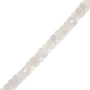 Perles rondelles Heishi en nacre 4x2 mm x39cm|raw }}