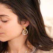 Breloque goutte ajourée avec résine époxy 18x12 mm - Doré - Lie de vin x1