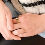 Bague striée avec pierre facettée en verre Taille 50 Plaqué Or 3 microns Bleu x1