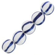 Perles rondes en céramique 10 mm - motif rayures - Blanc - Bleu x4