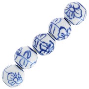 Perles rondes en céramique 10 mm - motif fleur - Blanc - Bleu x4