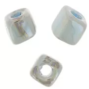 Perles cubes en céramique 5 mm - Bleu clair marbré irisé x5