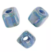Perles cubes en céramique 5 mm - Bleu marbré irisé x5