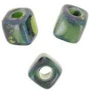 Perles cubes en céramique 5 mm - Vert foncé marbré irisé x5