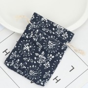 Pochon en coton motif abstrait pour bijoux - 95x135 mm - Bleu nuit - Blanc x1