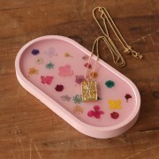 Moule silicone pour réaliser un plateau ovale en résine 17.5x9 cm x1|raw }}