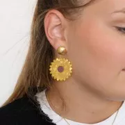 Pendentif tournesol en acétate 37 mm - Jaune nacré - Marron x1