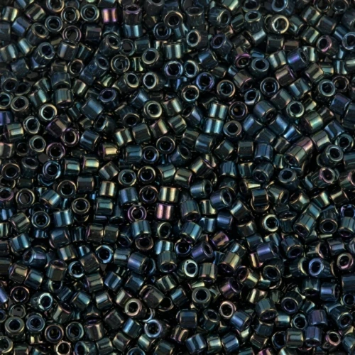 Miyuki Delica 10/0 DBM0003 - Metallic Forest Green Iris x8g