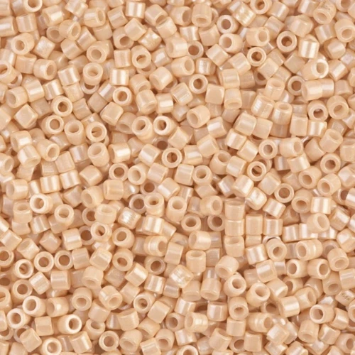 Miyuki Delica 10/0 DBM0204 - Antique Beige Ceylon x8g