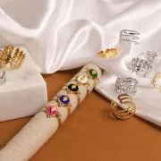 Bague fantaisie ethnique avec résine -réglable - Acier inox 316L Doré - Vert sapin