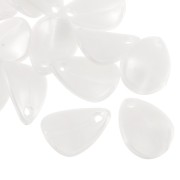 Sequins pétales de fleurs incurvés  17 mm en acrylique - Blanc nacré x15|raw }}