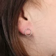 Boucles d'oreilles cercle évidé effet diamanté 10 mm - Acier inoxydable 304L x2