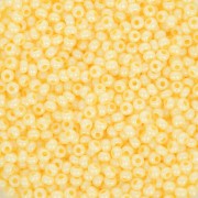 Perles rocailles Preciosa 11/0 2 mm - Opaque Yellow Terra Pearl x20g