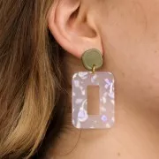 Clous d'oreilles carrés arrondis en acrylique opaque 15 mm - Olive x2