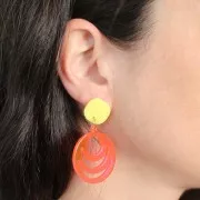 Pendentif rond ajouré en acrylique transparent 30 mm - Rose - orange fluo x1