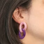Clous d'oreilles maillon ovale torsadé 29.5x20 mm - Marbré Violet - Blanc x2