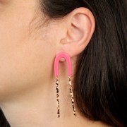 Clous d'oreilles forme U 26x17 mm - Ecaille de tortue - Rose nacré x2