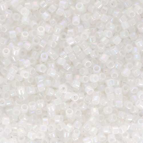 Miyuki Delica 11/0 DB0222 - White Opal AB x100g