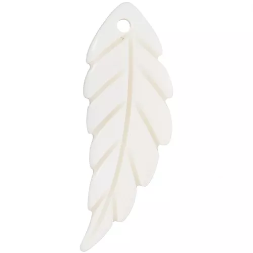 Pendentif feuille 29x10 mm en coquillage - Naturel x1