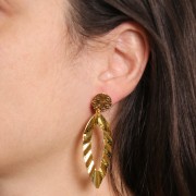 Pendentif feuille évidé effet plissé 47x21 mm - Doré à l'or fin x1