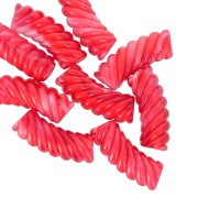 Perles tube incurvé torsadé acrylique transparente 35x12mm - Marbré rouge x6