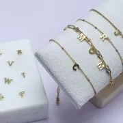 Intercalaire lettre alphabet 6x7 mm - D - Acier inoxydable 316L Doré x1