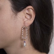 Pendentif goutte imitation perle d'eau douce 18x7 mm et CZ - Doré - Emeraude x1