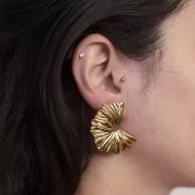 Boucles d'oreilles demi-cercle effet plissé 36.5 mm Acier inoxydable 304L Doré x2