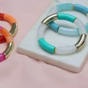 Perles tube incurvé en acrylique transparente 35x11 mm - Marbré Olive x6