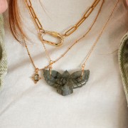 Intercalaire aigle 42x24 mm en pierre gemme teintée - Calcédoine rose x1