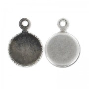 Serti pendentif pour cabochon fond plat 6 mm argenté vieilli x1|raw }}