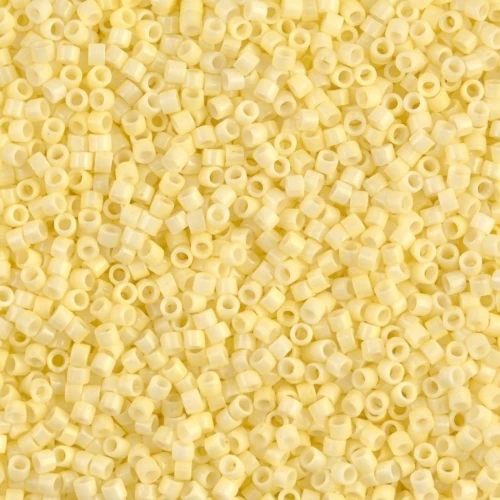 Miyuki Delica 11/0 DB2101 - Duracoat Opaque Light Lemon Ice x8g