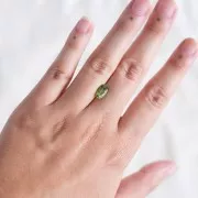 Tourmaline verte ovale 9.3x5.9 mm - 1.35cts