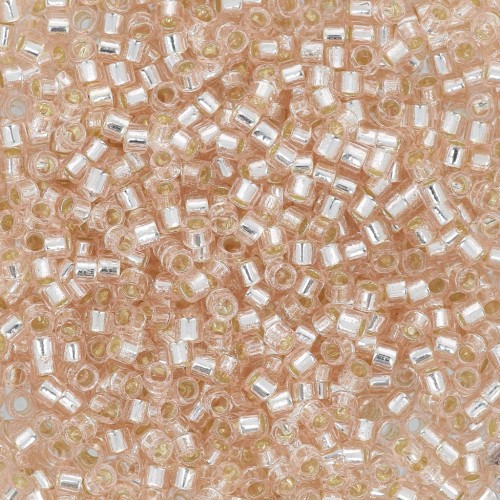 Toho Aiko 11/0 1.6 mm TA0131 - Transparent Silver Lined Rosaline x4g