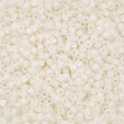 Toho Aiko 11/0 1.6 mm TA01122 - Opaque Navajo White Luster x4g