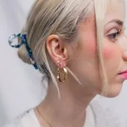 Créoles larges - fil demi-jonc - 28 mm - Acier inoxydable 304L Doré satiné x2