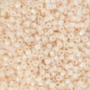 Toho Treasures 1.8 mm TO1T123 - Opaque Light Beige Luster x8g|raw }}
